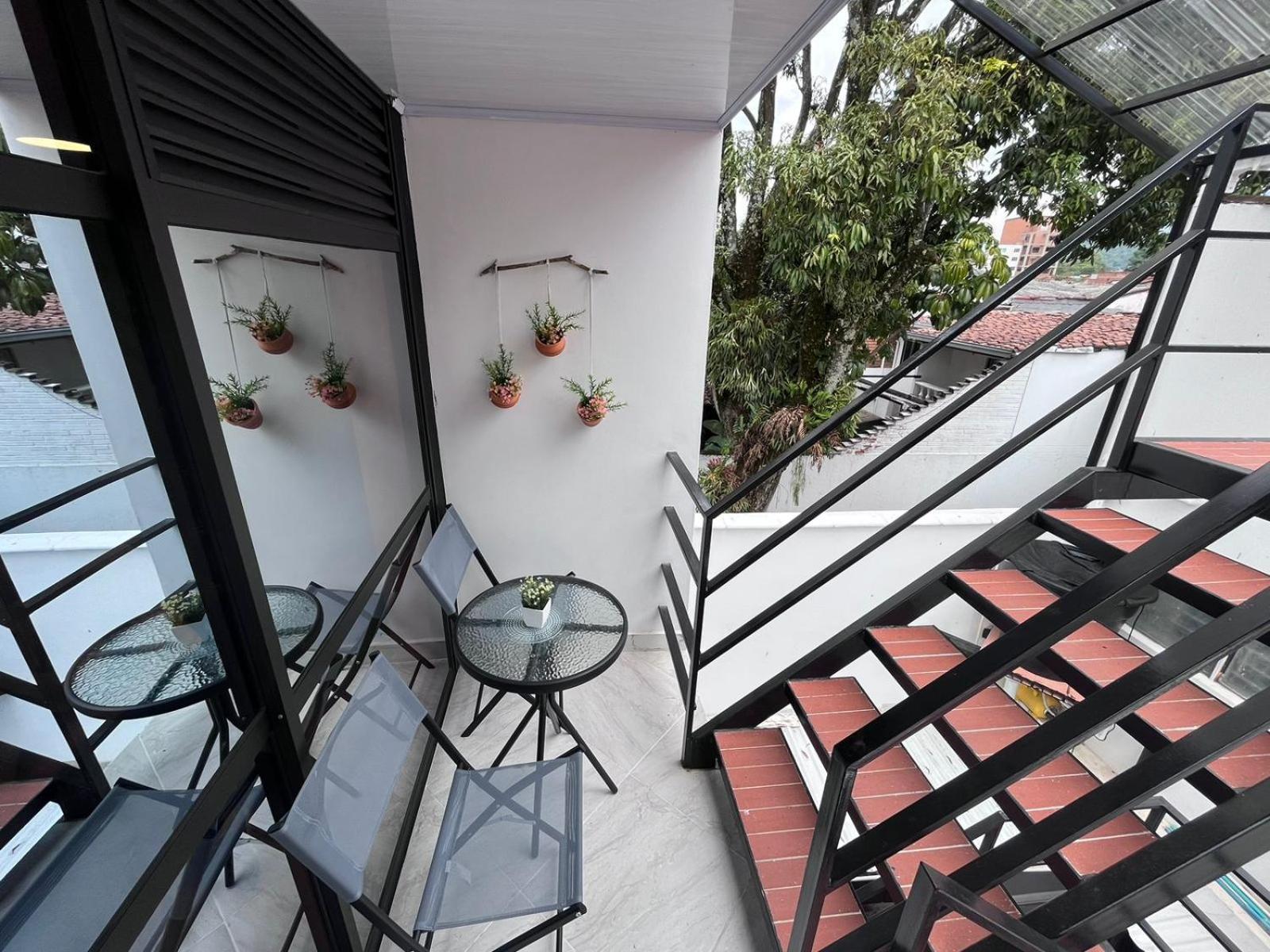 Edificio Santamarta Medellin Hotel Bagian luar foto
